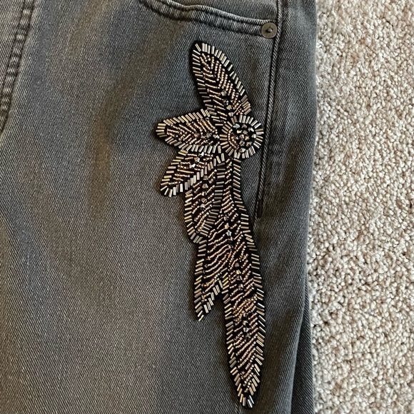 Express Super High Waisted Beaded Side Slim Jeans - Picture 7 of 9